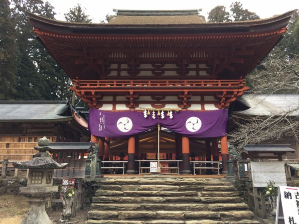 丹生都比売神社の拝殿