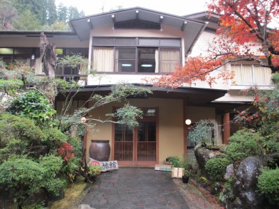 マルキ旅館外観