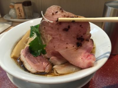 しっかり鴨だし醤油「味玉紀州鴨そば」レアチャーシュー