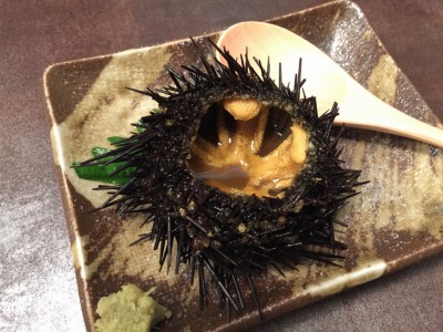 北海道産 殻付きウニ造り580円