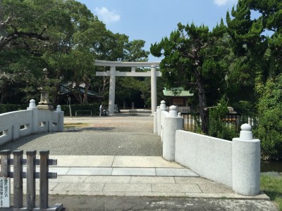 日前宮・神橋と鳥居