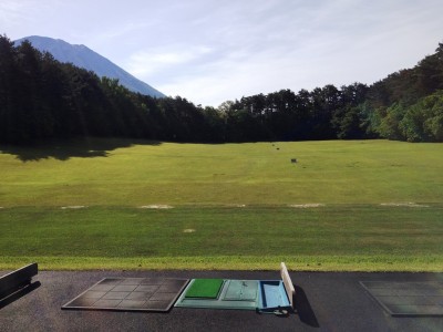 大山GCのドライビングレンジ練習場