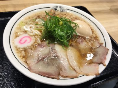 豚骨清湯味玉ラーメン