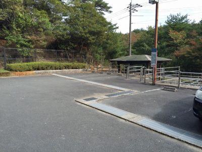 るり渓渓流遊歩道入口近くの駐車場2