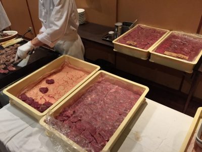 ガッツリ肉・肉・肉！