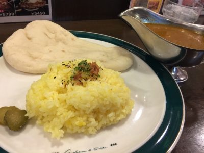 淡路若鶏のチキンカレー（ナン付）