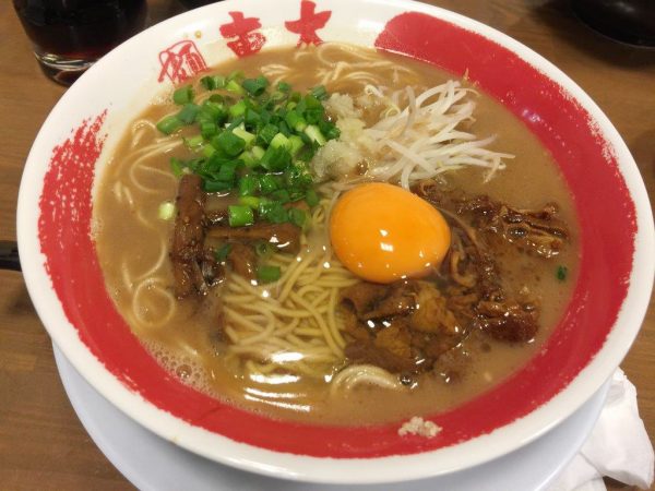 生卵入り徳島ラーメン