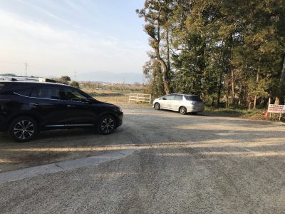 大和神社・駐車場