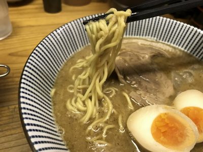 美與志堂の麺