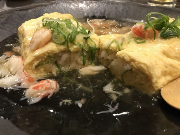 玉子に包まれたかやくご飯が最高