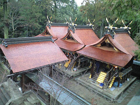 大和神社・本殿