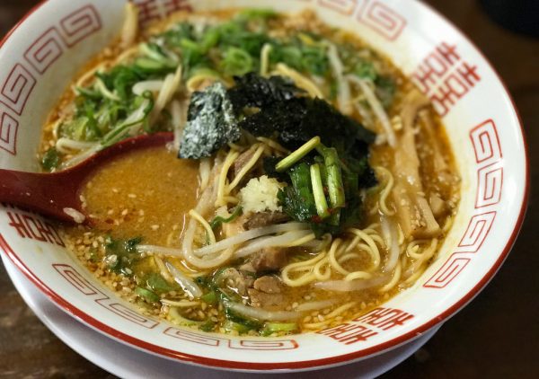 ニラ・のり・生ニンニク入り胡麻味噌ラーメン