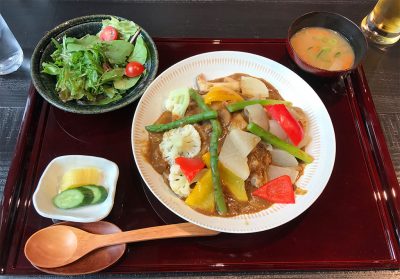 地場野菜一日分カレー