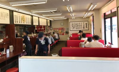 京都ラーメン魁力屋宝塚店・店内