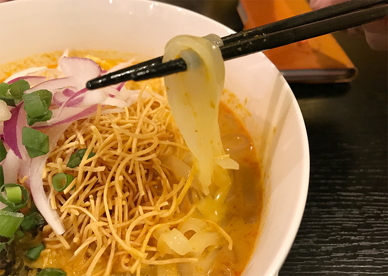 カオソーイ 米麺