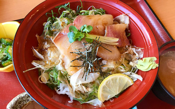 花かつおごはんの鰤漬丼