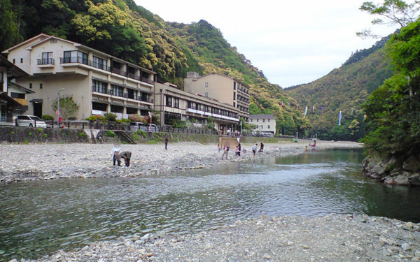 川湯温泉 冨士屋