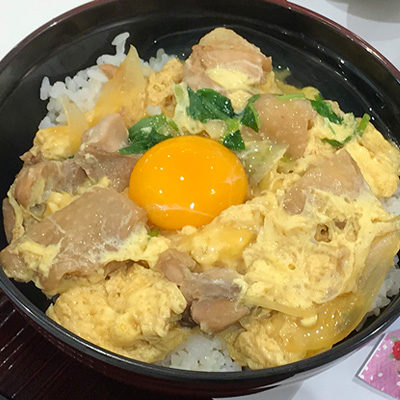 宝塚北サービスエリア フードコート ランチ 親子丼 海鮮丼