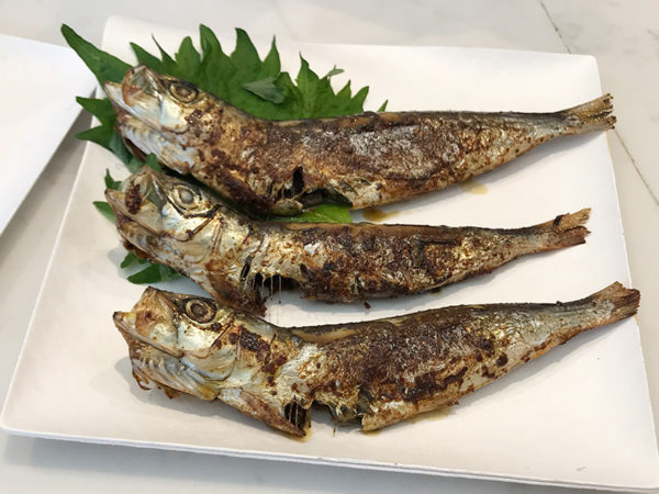 宝塚バル PESCE DORO ペッシェドーロ いわしの丸干し