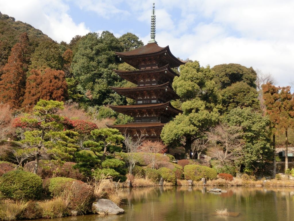 国宝 瑠璃光寺 五重塔