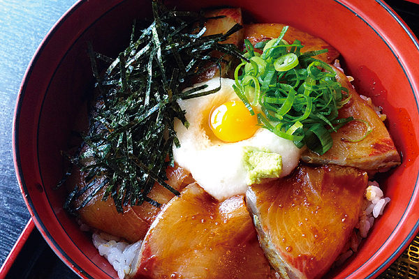 伊根ブリ丼 レストラン舟屋