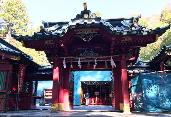 箱根神社 拝殿 本殿