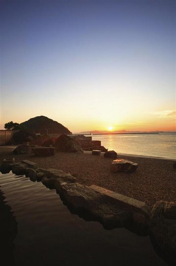 マコト温泉 シーパ MAKOTO 温泉 夕日 露天風呂