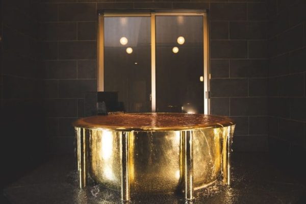 黄金と水素の湯 ハウステンボス天然温泉 黄金風呂